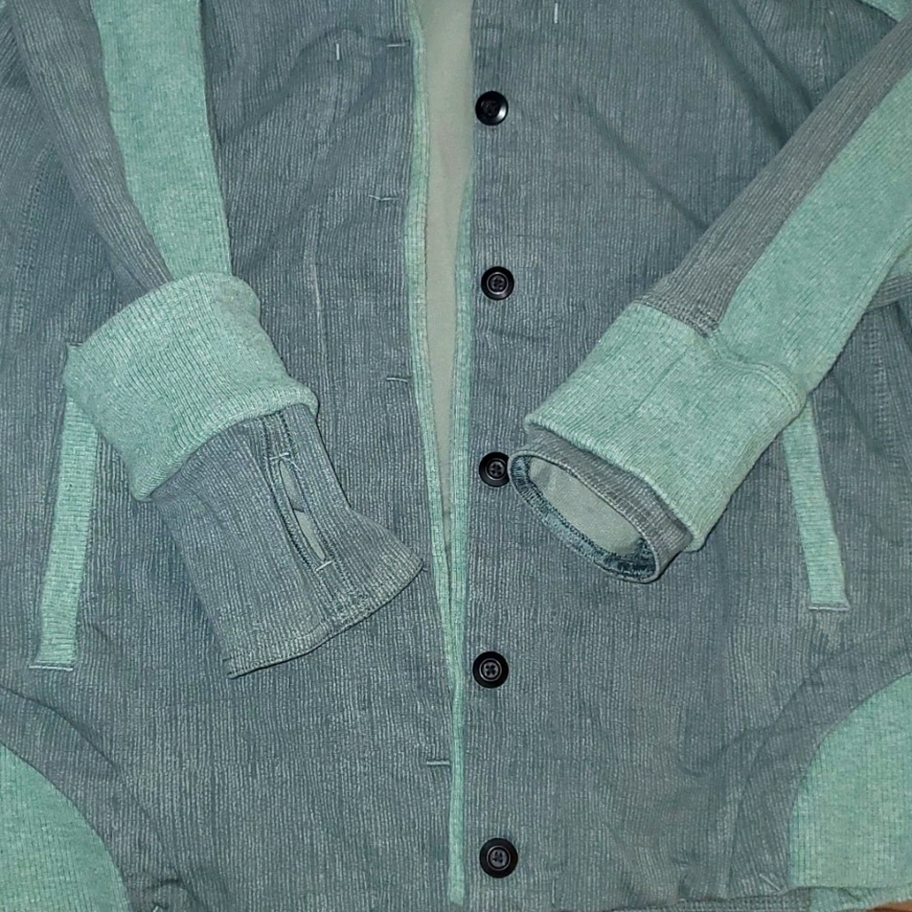 Lululemon Jacket - Picture 9 of 10